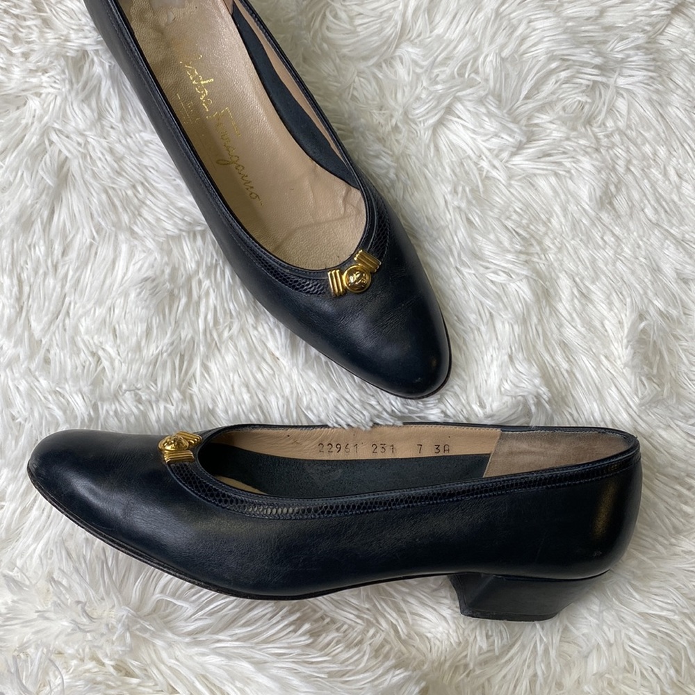 Salvatore Ferragamo Boutique Navy Pumps w/Gold medallion accent | Size 7